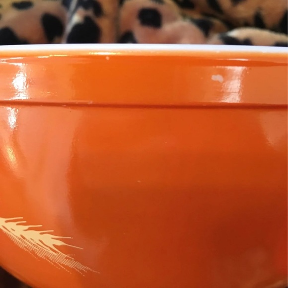 Pyrex Vintage Autumn Harvest Orange Wheat Nesting Bowl Mixing Bowl Collectible - Picture 8 of 8